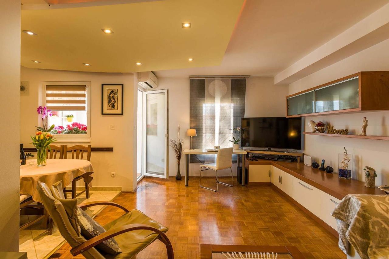 Apartment Many Πούλα Εξωτερικό φωτογραφία